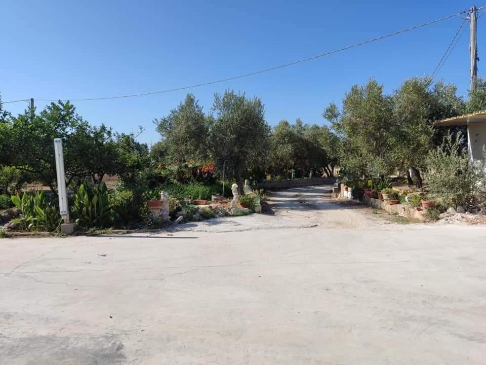 La Casa In Campagna Di Ottavia Alezio Exterior photo